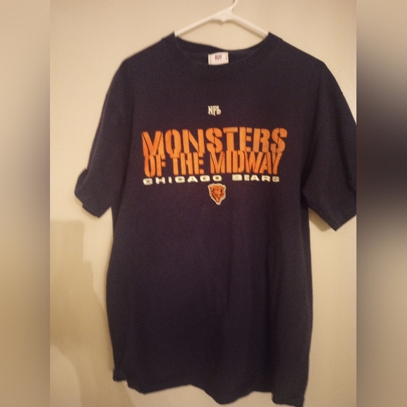 NFL Chicago Bears Monsters Of The Midway Vintage Short Sleeve Tee - Picture 1 of 8